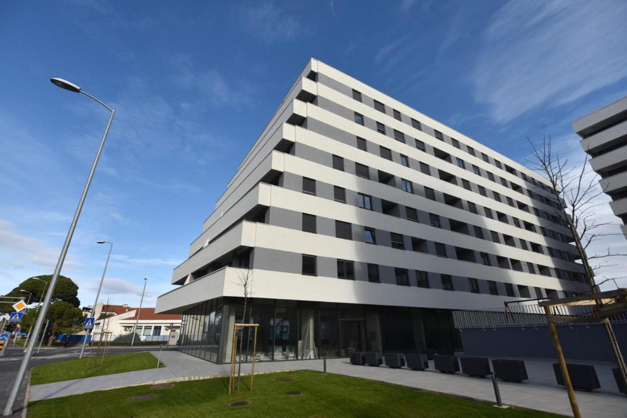 Astra Apartment